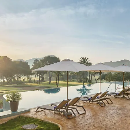 Grand Hyatt Club Golf & Hotel 5*
