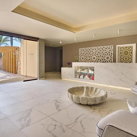 Grand Hyatt Club Golf & Hotel 5*