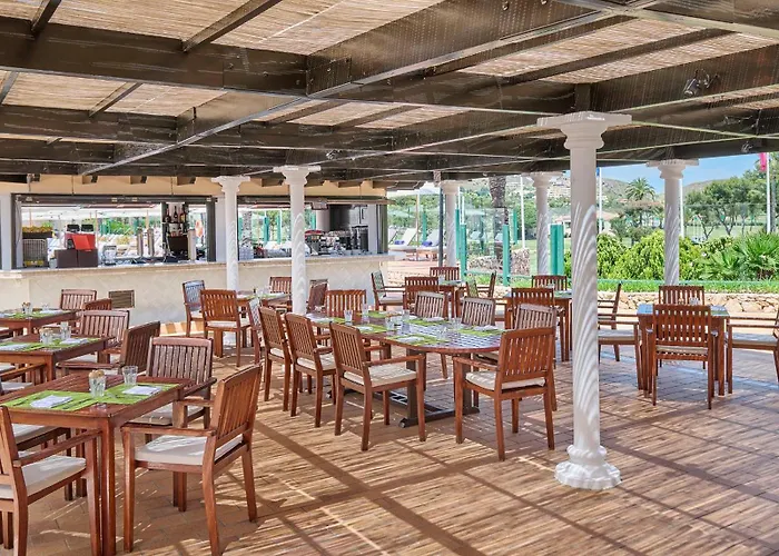 מלון Grand Hyatt Club Golf & 5*