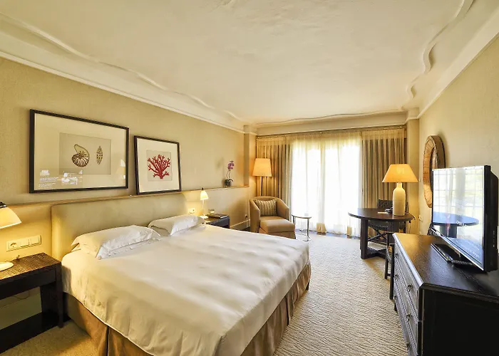 Grand Hyatt Club Golf & Hotel 5*