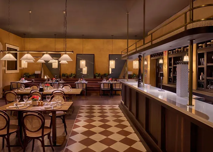 Grand Hyatt Club Golf & Hotel